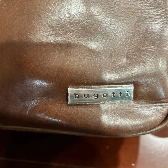 Bugatti Genuine Leather Backpack - Picture 2 of 10